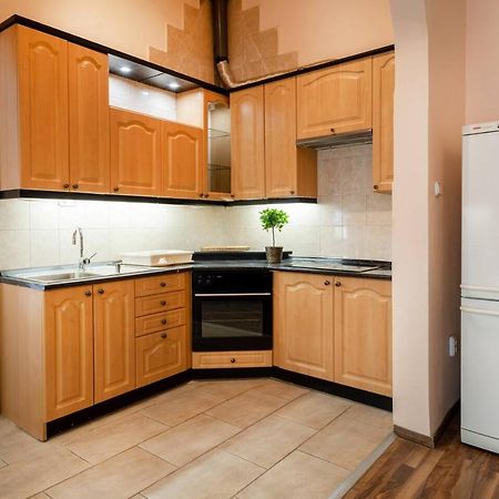 Central And Large Ac Home Away From Home Βουδαπέστη Εξωτερικό φωτογραφία