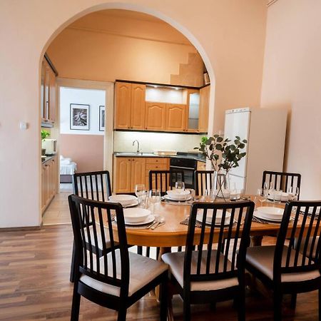 Central And Large Ac Home Away From Home Βουδαπέστη Εξωτερικό φωτογραφία