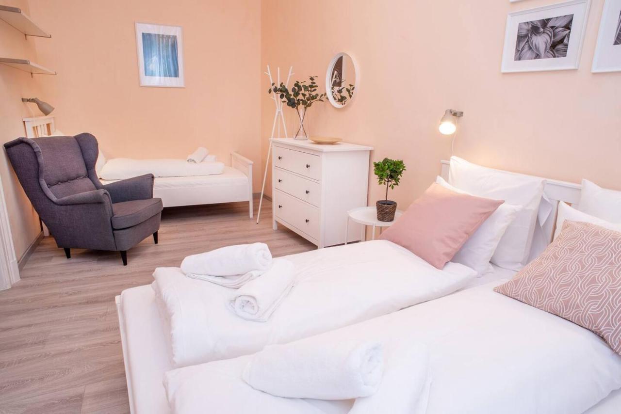 Central And Large Ac Home Away From Home Βουδαπέστη Εξωτερικό φωτογραφία