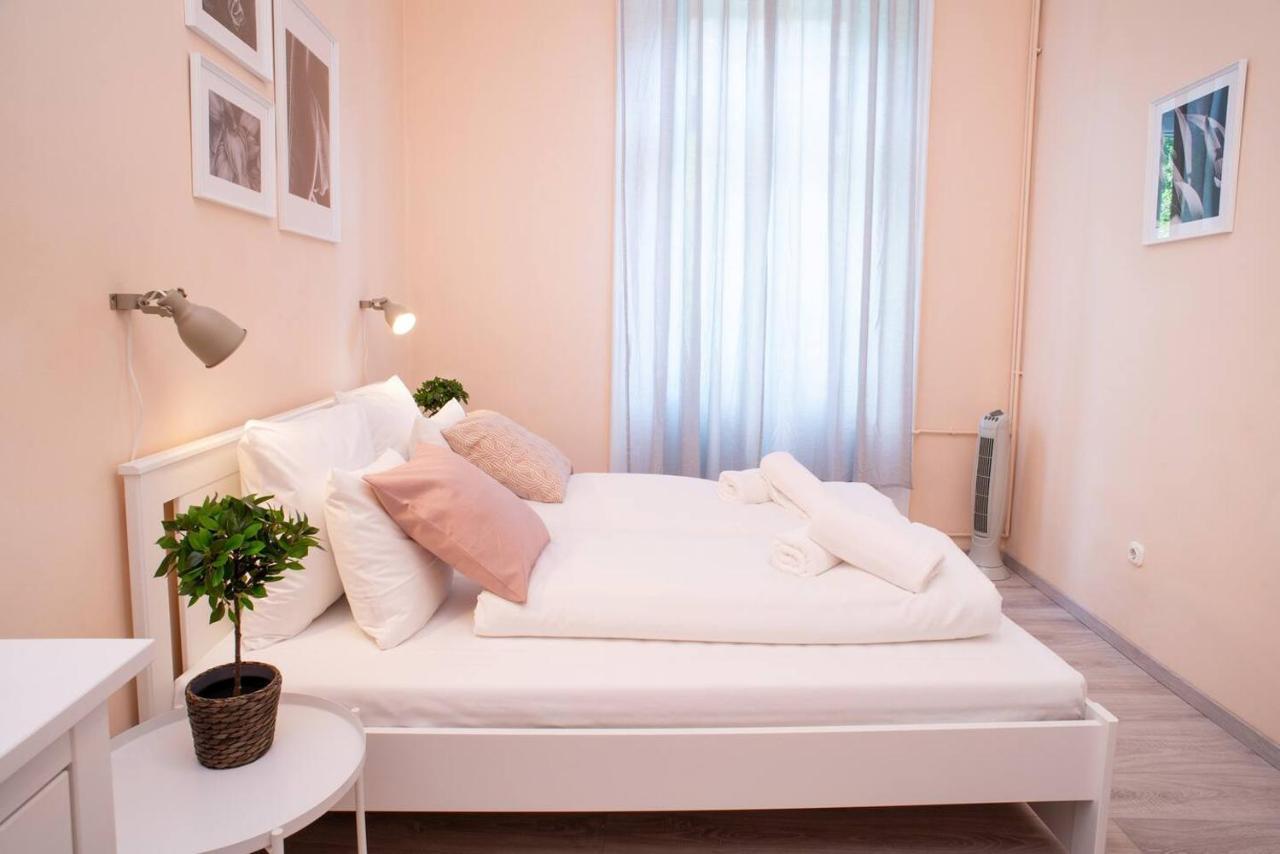 Central And Large Ac Home Away From Home Βουδαπέστη Εξωτερικό φωτογραφία