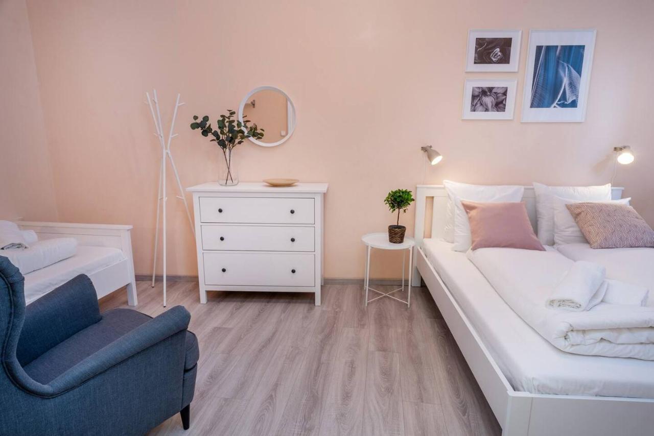 Central And Large Ac Home Away From Home Βουδαπέστη Εξωτερικό φωτογραφία