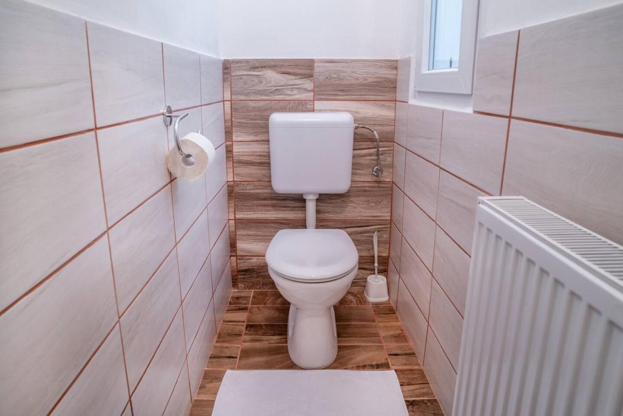 Central And Large Ac Home Away From Home Βουδαπέστη Εξωτερικό φωτογραφία